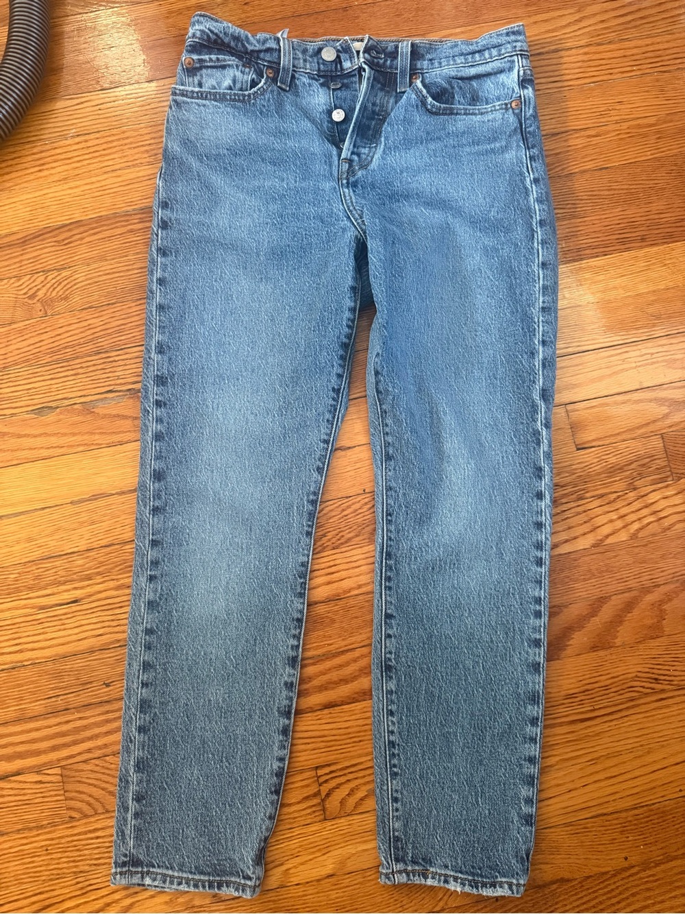 Levi's wedgie Straight-Leg Women's Jeans in Light Blue Wash